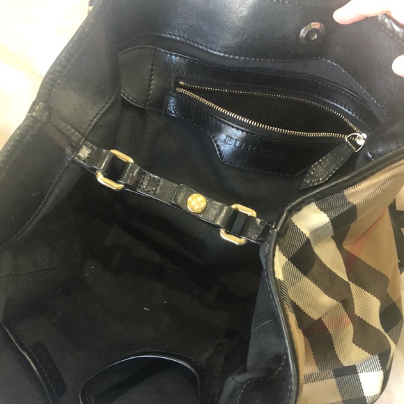 ❤️❤️HP ✨ VINTAGE BURBERRY canvas and leather bag - Picture 15 of 15